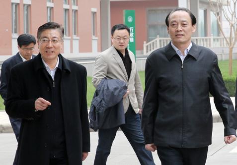 余欣荣副部长来我校考察